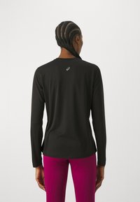 ASICS FUJITRAIL LOGO TOP - Top dugih rukava - performance black/blackberry