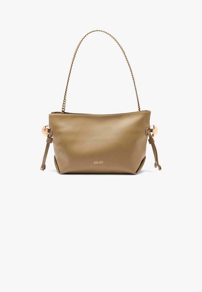 Maslinasto zeleni kožni ručni torba s glatkom teksturom, lančanim drškom, dva bočna akcenta i zatvaračem na vrhu. Sadrži logo sprijeda.