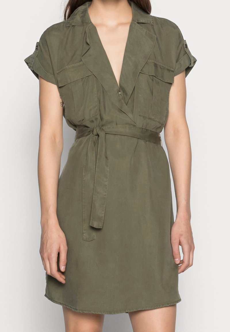 Noisy May Robe chemise - olive