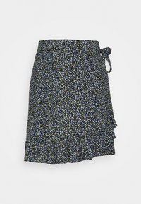 Květinová zavinovací sukně s černým pozadím. Obsahuje malé modré, žluté a zelené květinové vzory, volánkový lem a detail vázání na boku.