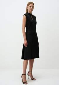 Jimmy Key SLEEVELESS V-NECK - Vestito casual - black