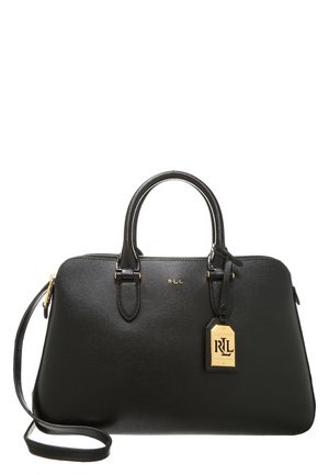 Sac à main en cuir noir avec double poignée, une bandoulière, logo RLL doré et une étiquette beige attachée à une poignée.