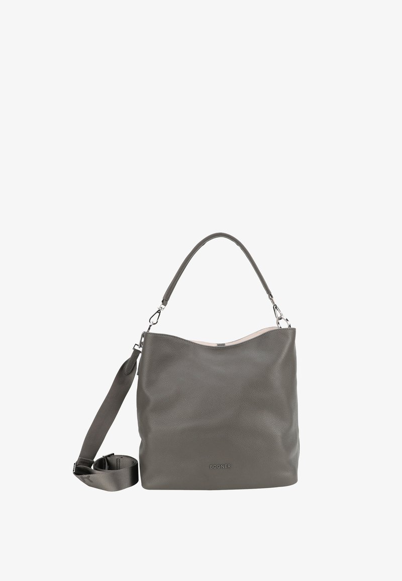 Szara skórzana torba na ramię o gładkiej fakturze, z odpinanym paskiem i dyskretnym logo. Silhouette jest miękka i zaokrąglona.