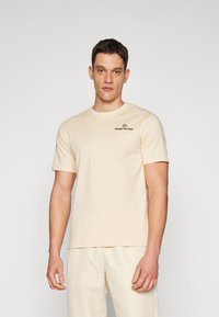 Sergio Tacchini BOLD - Pamata T-krekls - wood ash/black