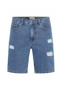 Shorts de mezclilla en azul medio con un diseño desgastado. Presentan desgarros en la parte frontal, cinco bolsillos y cierre de botón.