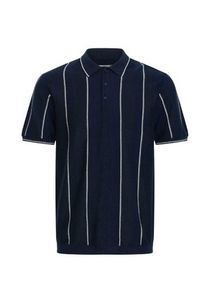 Tumesinist värvi lühikeste varrukatega polo-särk, millel on vertikaalsed valged triibud ja kolme nööbiga sulgur.