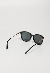 Armani Exchange Solbriller - shiny black