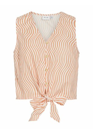 VILA bez piedurknēm blūze ar baltu un apelsīnu viļņotu rakstu. Izceļas ar V veida kakla izgriezumu, pogu aizdari un sasietu mezglu apakšmalā.