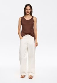 Bimba Y Lola Topp - marron oscuro