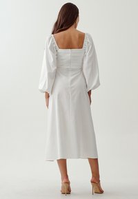 TUSSAH MAURA MIDI  - Kasdienė suknelė - white