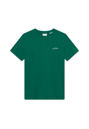 T-shirt vert à manches courtes, fabriqué dans un tissu texturé. Présente un petit logo blanc sur la poitrine gauche et un design classique à col rond.