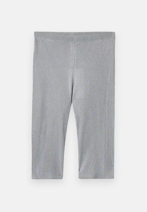 Leggings gris côtelés avec un motif à rayures subtiles, dotés d'une taille élastique et d'une texture lisse. Conception longueur mi-mollet.