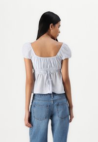 Hollister Co. Easy Babydoll Top - Μπλούζα - white/blue