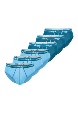 Sześć męskich majtek w odcieniach niebieskiego, ułożonych w szeregu na przemian, każda z elastycznym paskiem z logo "Sloggi".