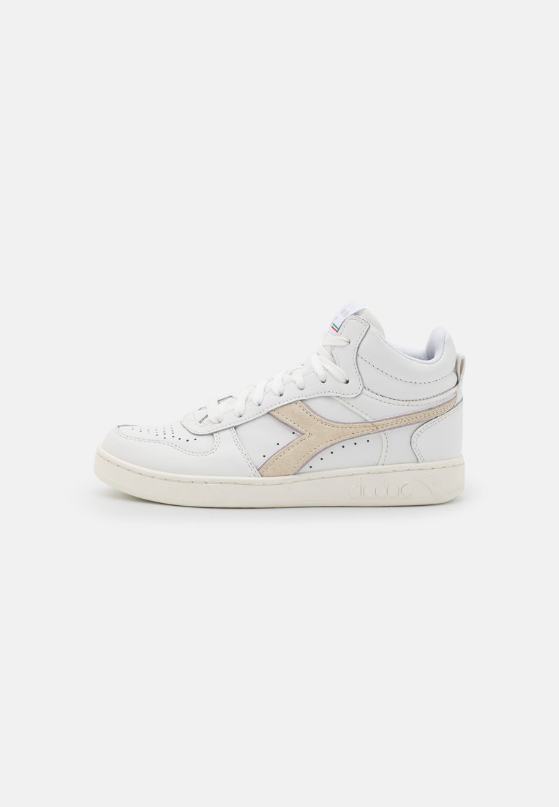 Zapatillas altas