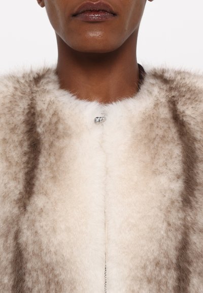 STAND STUDIO KARLY JACKET - Kunstlederjacke - natural white