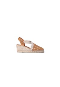 Bruna mocka espadrille kilklack sandal med en vävd jutesula, med en elastisk tvärrem och perforerade detaljer på tåboxen.