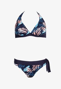 Niewybrane, tropical