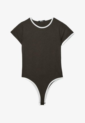 Body nero a maniche corte con rifiniture bianche sullo scollo, sui bordi delle maniche e sugli orli delle gambe, con chiusura a bottoni automatici all'incavo delle gambe.