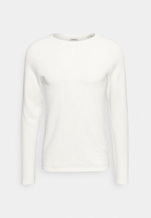 Langärmliges weißes T-Shirt aus strukturiertem Stoff, mit rundem Halsausschnitt und Raglanärmel, mit minimalem Branding am Saum.