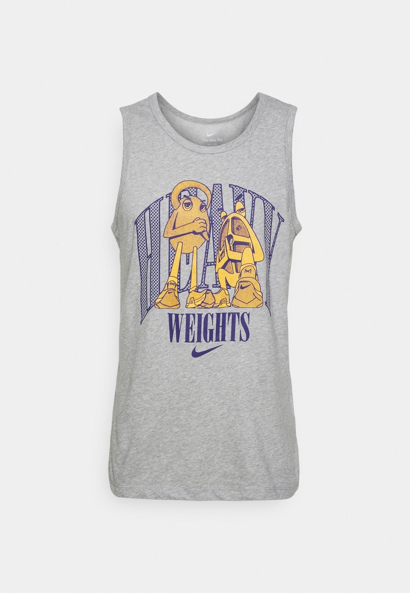 Débardeur gris Nike avec des personnages de poids jaunes en dessin animé et le texte "Heavy Weights" en violet.