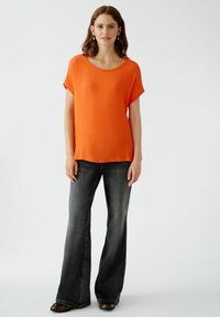 Oui AYANO - T-Shirt basic - cherry tomato