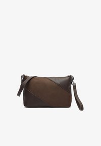 Valittu, brown