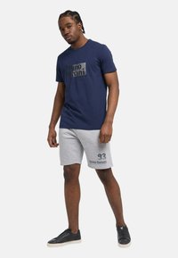 Bruno Banani CLARKE - Shorts - grau melange