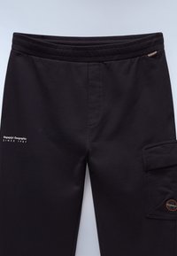 Thumbnail Image 7