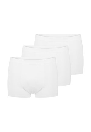 Trois boxers blancs unis pour hommes empilés avec des ceintures élastiques et une poche avant.