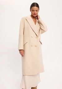 Makalu - Klasyczny płaszcz