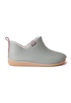 Heled roheline suss pehme siseküljega, beež kummist tallaga, ümar varvas ja tikitud ääred. Omab kangast silmust mugavaks jalga panemiseks.