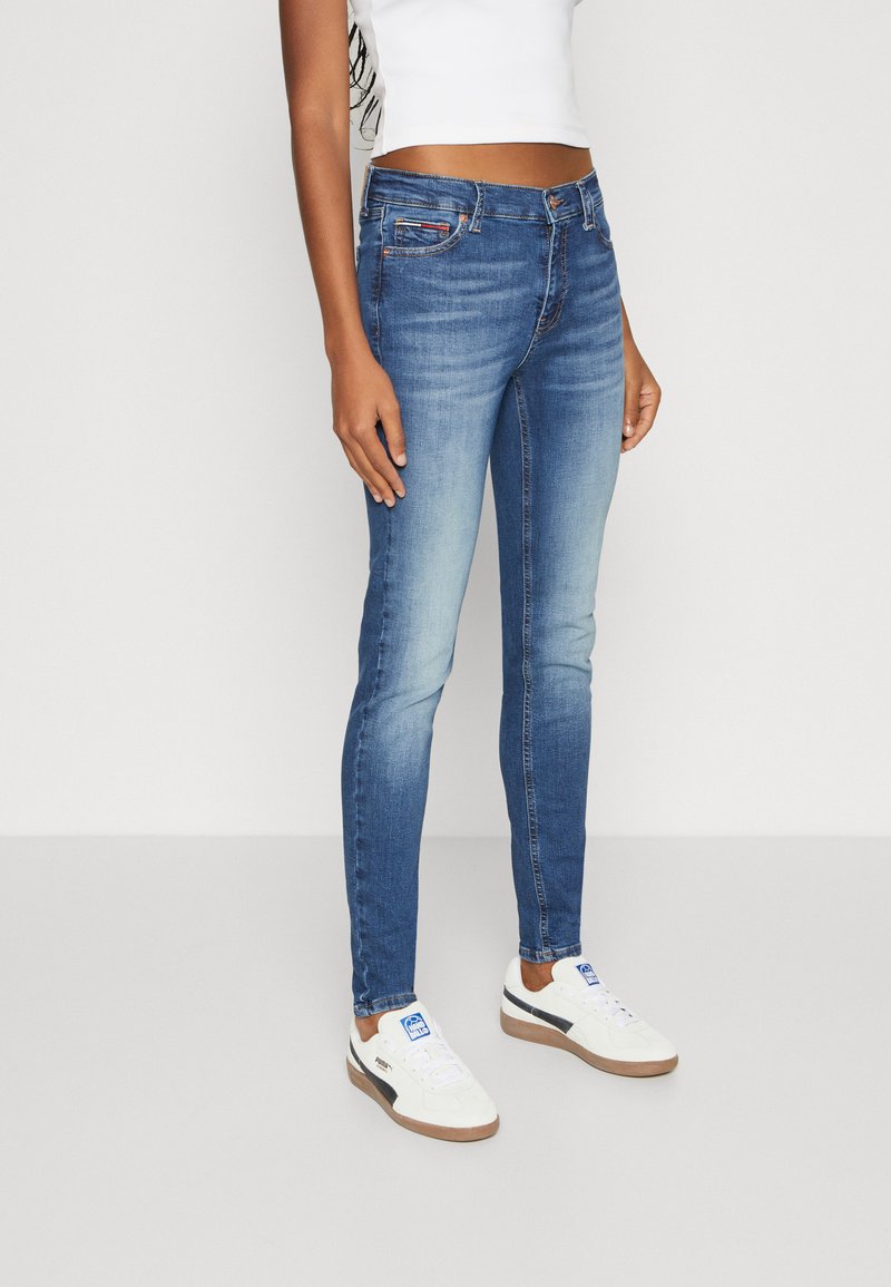 Tommy Jeans NORA SKINNY Jeans Skinny Fit denim medium/donkerblauw