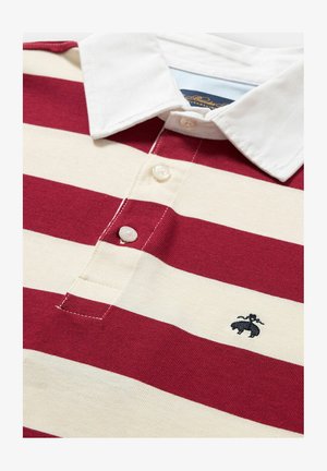 Rood en crèmekleurig gestreept polo-shirt met een witte kraag, voorzien van drie knopen, een klein geborduurd logo op de borst en zachte katoenen stof.