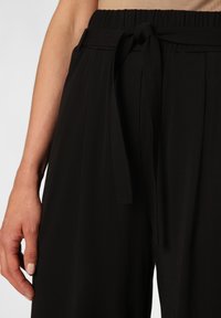 comma Pantaloni - schwarz