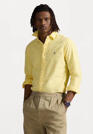 SLIM FIT GARMENT-DYED OXFORD SHIRT - Camisa - wicket yellow