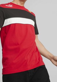 Puma Camiseta estampada - red