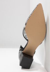 Zign Escarpins - white