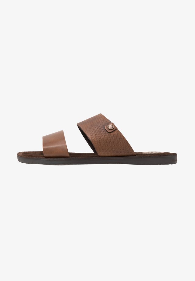 JULIUS - Mules - tan
