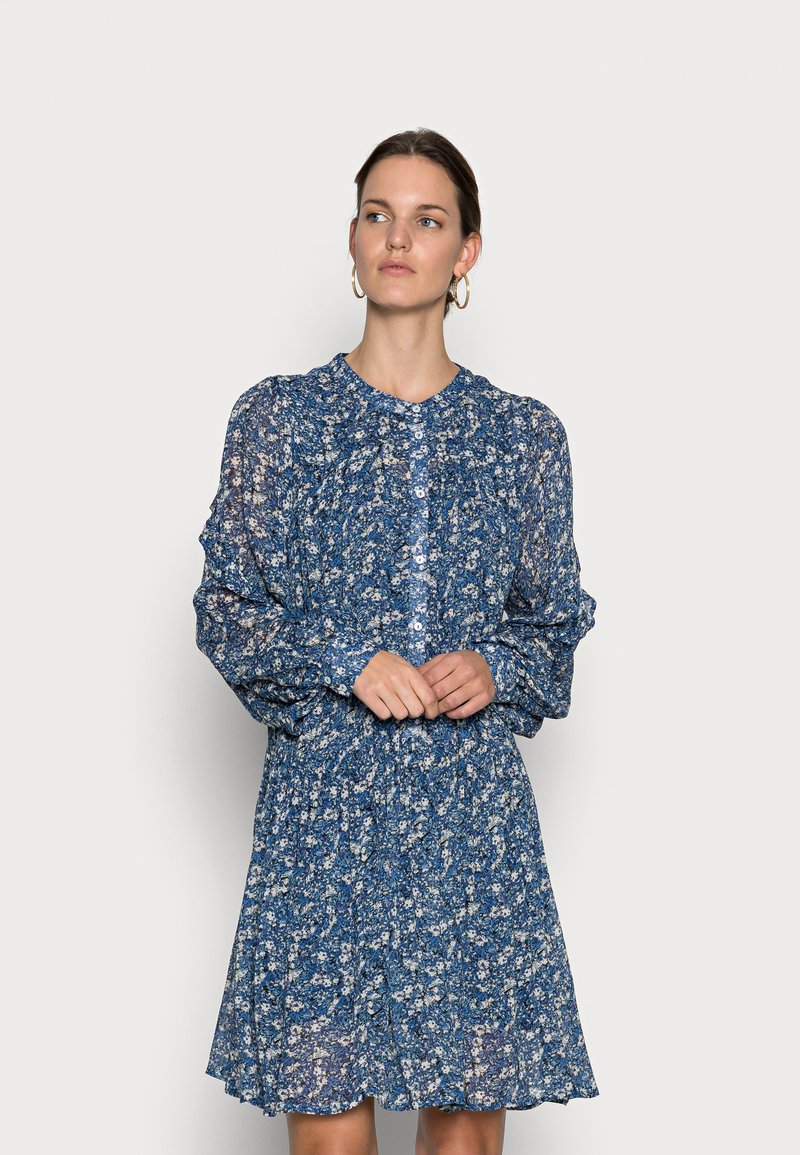 Part Two MILA - Vestido de dia - blue blurred print