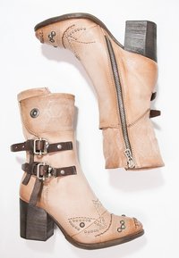 A.S.98 Cowboy- / Bikerboots - taupe
