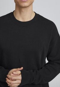 Solid SDLENZ CREW SW  - Sweatshirt - true black