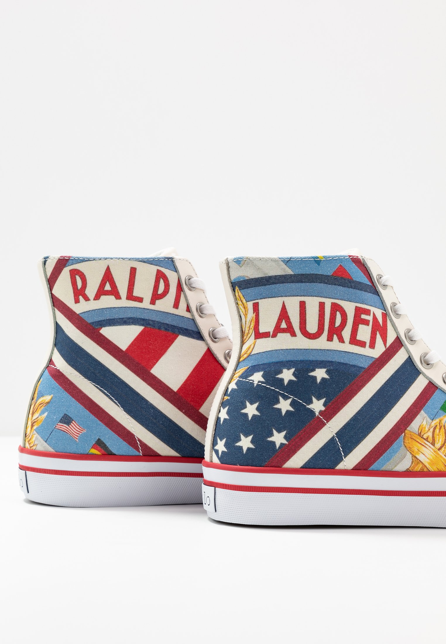 solomon chariots sneaker