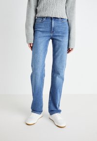 ONLY ONLEMILIE - Tiesaus kirpimo džinsai - medium blue denim