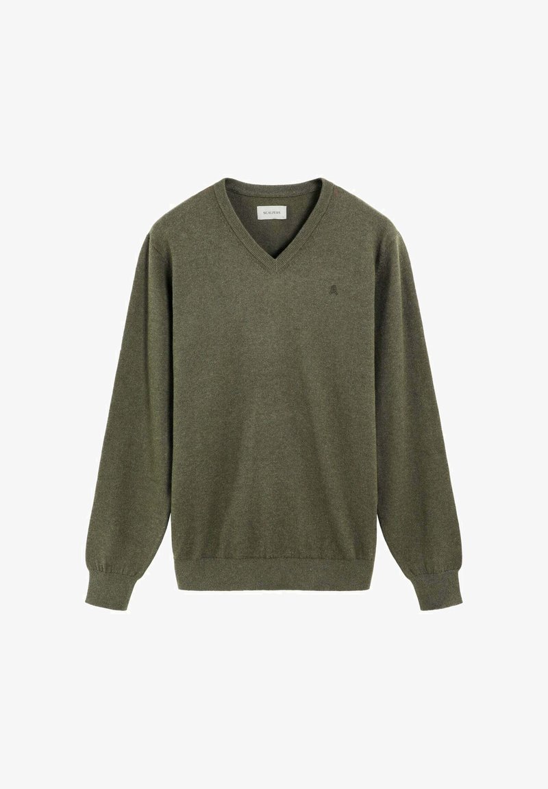 Olijfgroene V-hals trui. Gemaakt van zachte, gestructureerde stof met lange mouwen en ribben aan de manchetten en zoom. Voorzien van een klein logo.