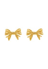 Orecchini in metallo color oro a forma di fiocchi con una finitura liscia e lucida e bordi di nastro dettagliati e fluenti. Sono mostrati due paia.
