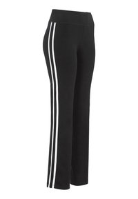 Schwarze Sporthose mit einem breiten Bund, versehen mit zwei vertikalen weißen Streifen an den Außenseiten. Hergestellt aus einem glatten, weichen Stoff.