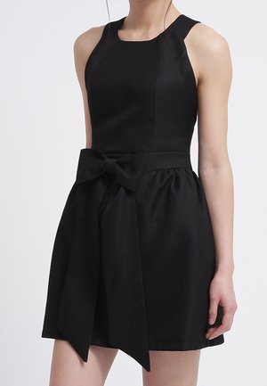 Koktejlové šaty / šaty na párty - black