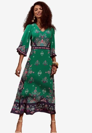 Love & Roses PETITE FIT - WOODBLOCK PRINTED V-NECK KIMONO SLEEVE MIDI - Päevakleit - green