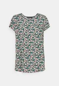 Blusa de manga corta con estampado floral y cuello redondo. Presenta un fondo oscuro con flores blancas, rosas y turquesas. Tejido ligero.